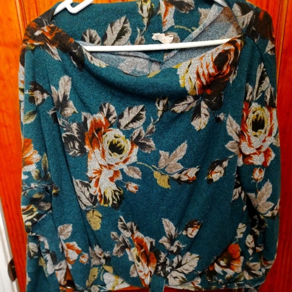 Beautiful sweater, size s/m